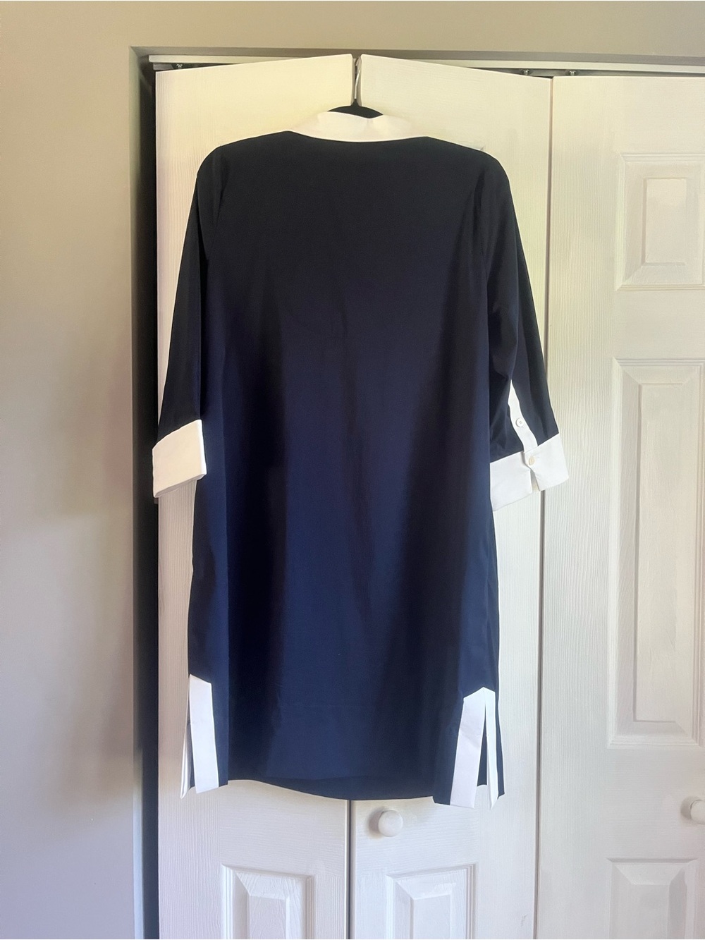 Gretchen Scott Designs Navy and White Shirt Tail Dress - Picture 3 of 6